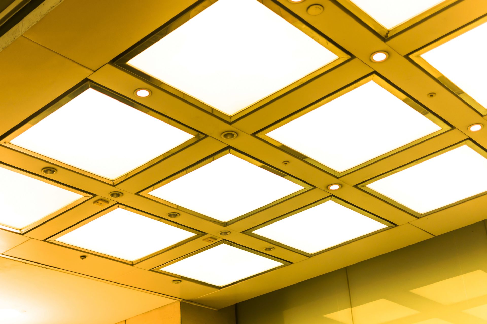 節能標章平板燈：環保、節能、明亮的照明解決方案